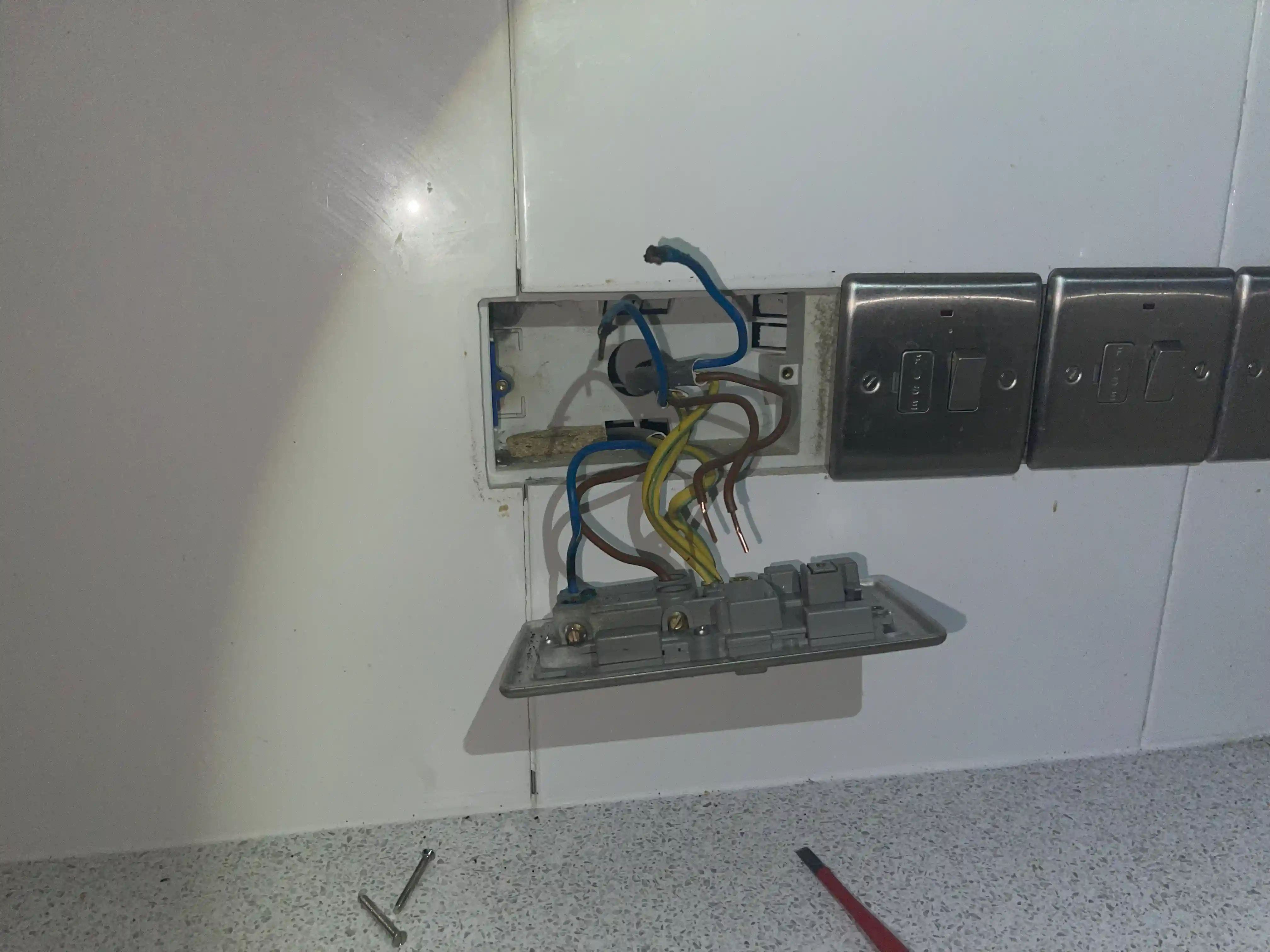 Emergency Electrician Basildon